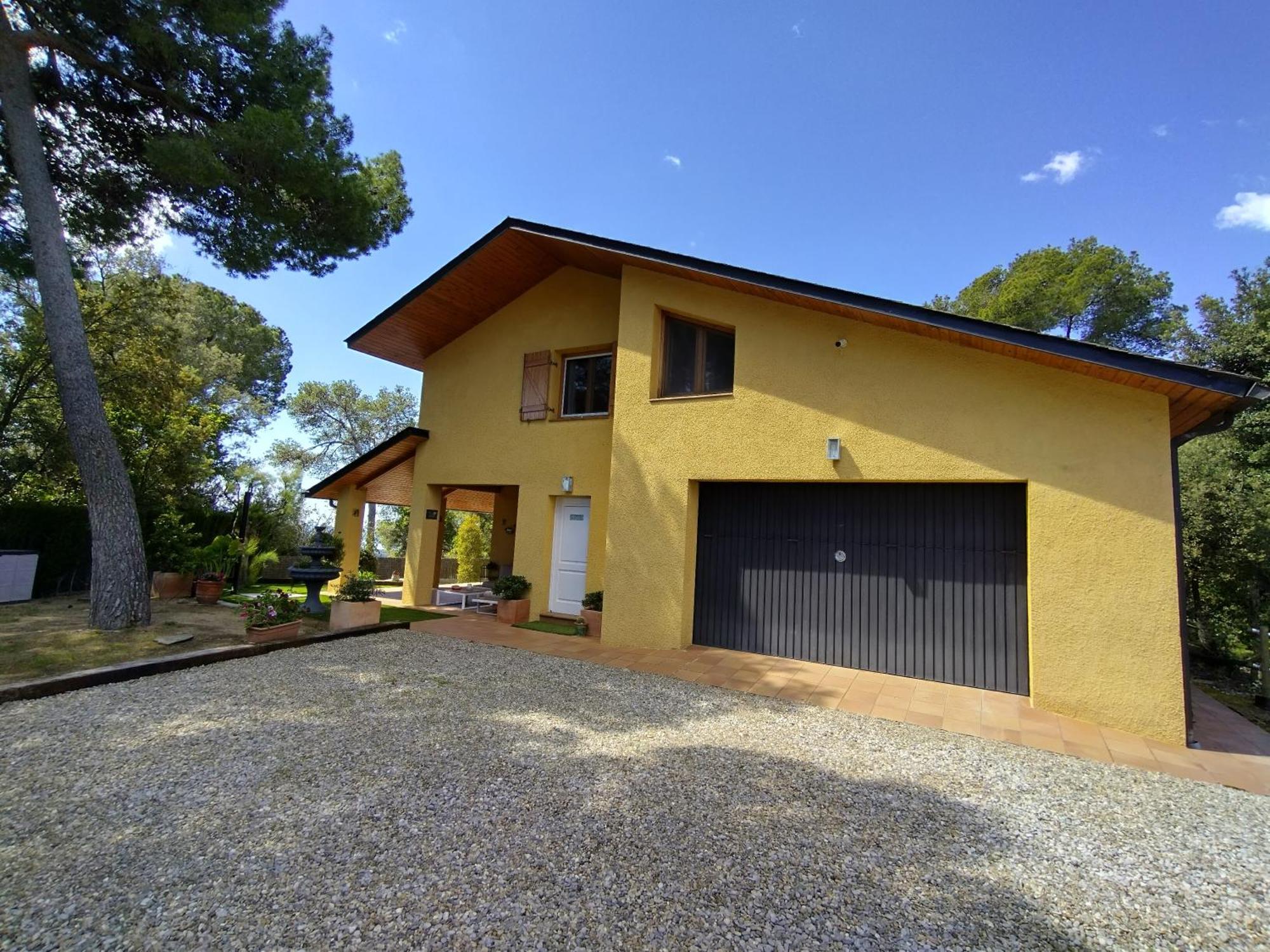Casa Feliz Villa Sant Cebrià de Vallalta Exterior foto